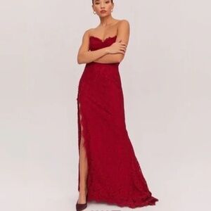 Fame and Partners Red Strapless Lace Gown